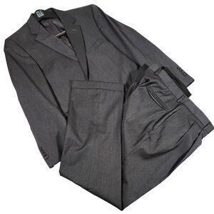 Jos. A. Bank Men's Classic Mitchell Traditional Suit Black Size: 43R